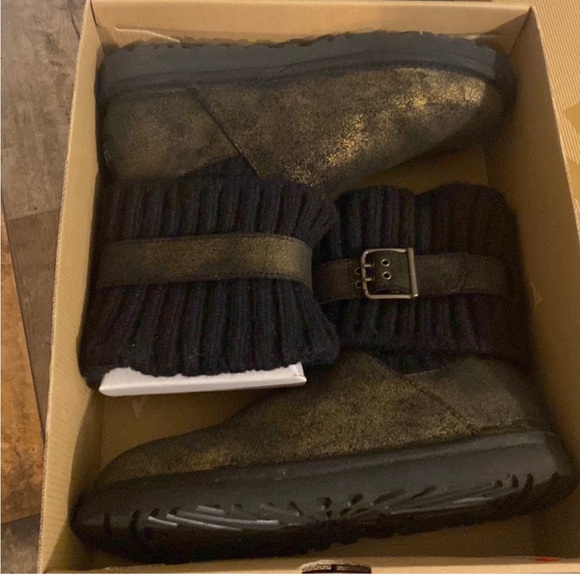 Authentic metallic UGG boots - Picture 3 of 12